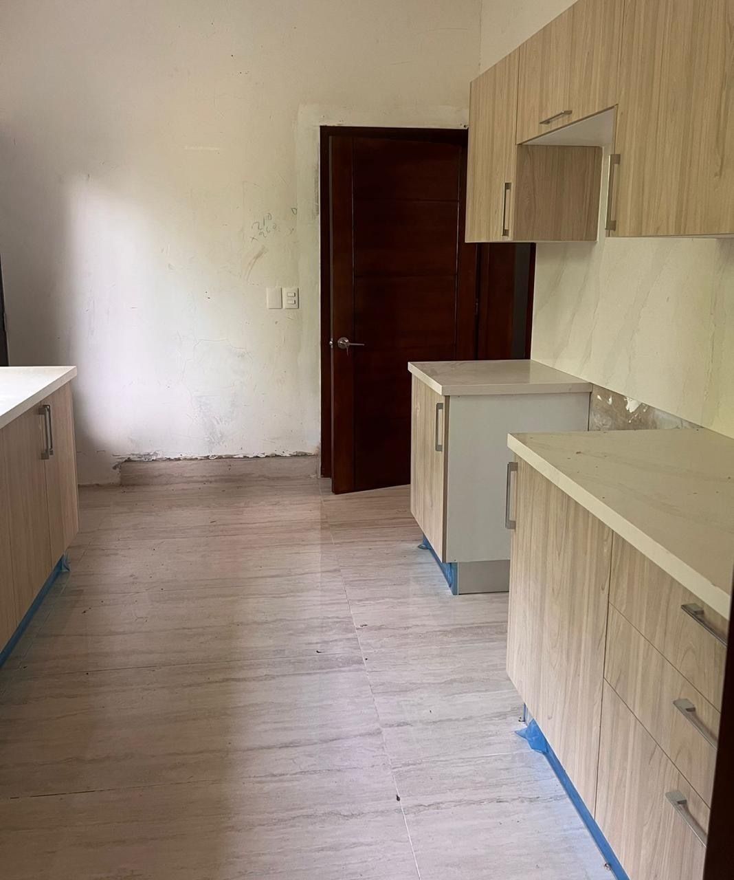 Venta Villa en Metro County Club de 6 habitaciones image 7