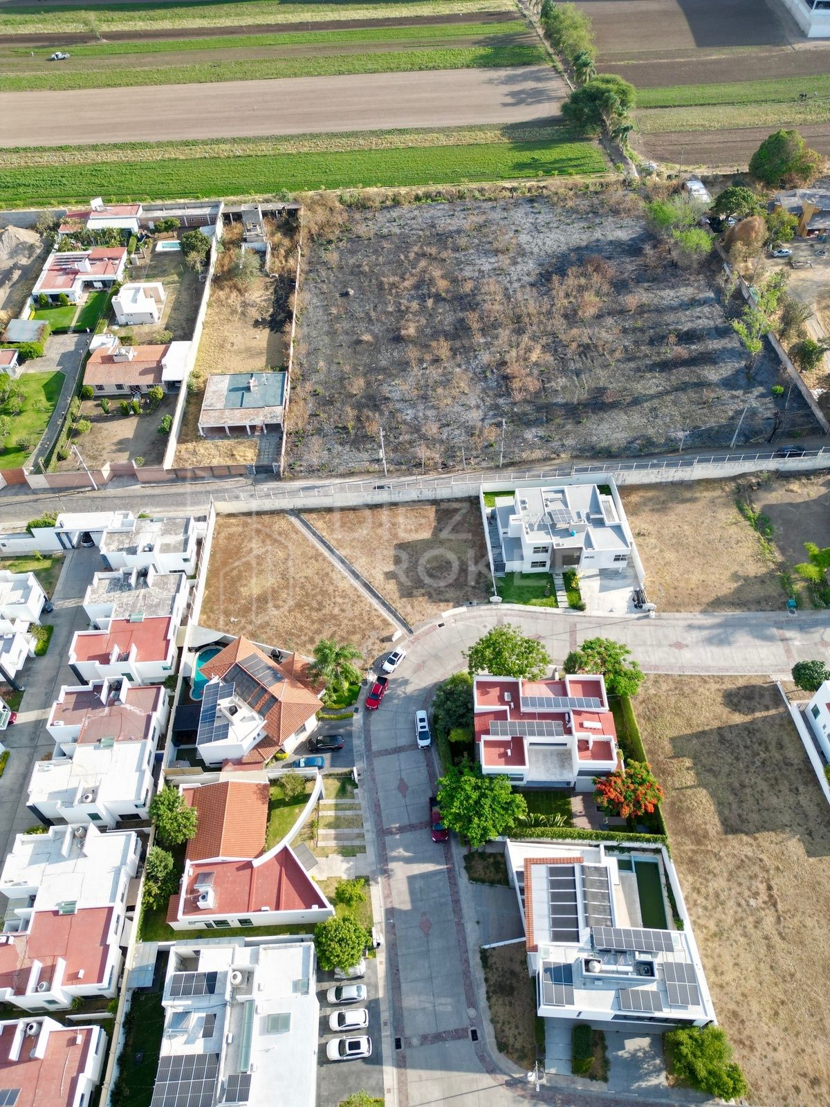 Campo Nogal terreno residencial - foto 4
