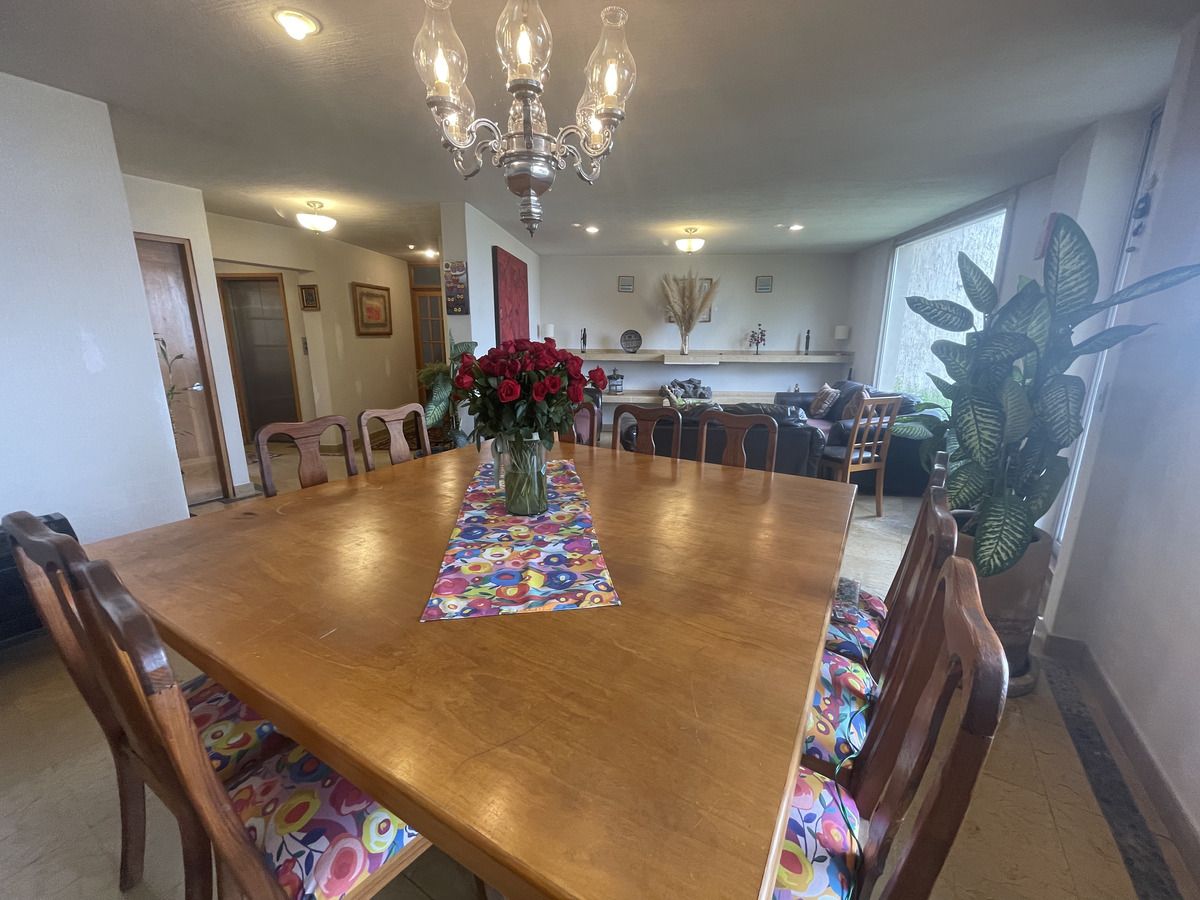 3 of 24: Sala-Comedor