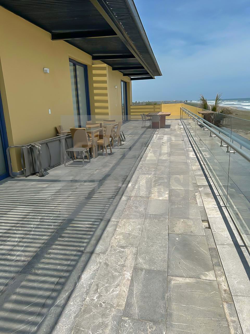 3 de 28: Terraza