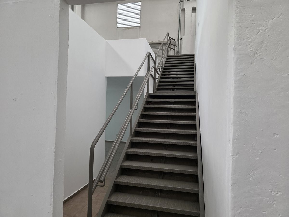 3 de 8: Renta bodega industrial 1600 m2, Parque Industrial Queretaro