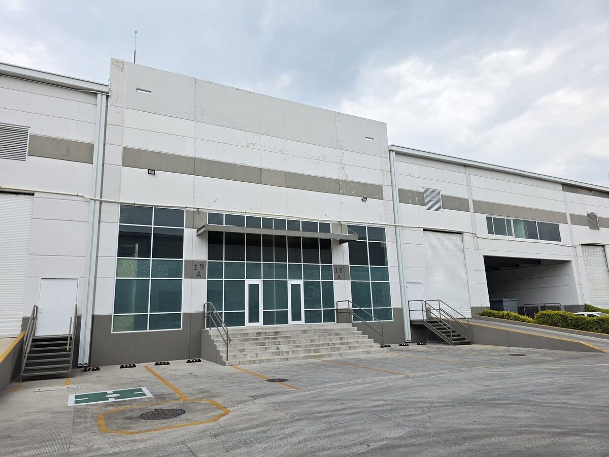 7 de 8: Renta bodega industrial 1600 m2, Parque Industrial Queretaro