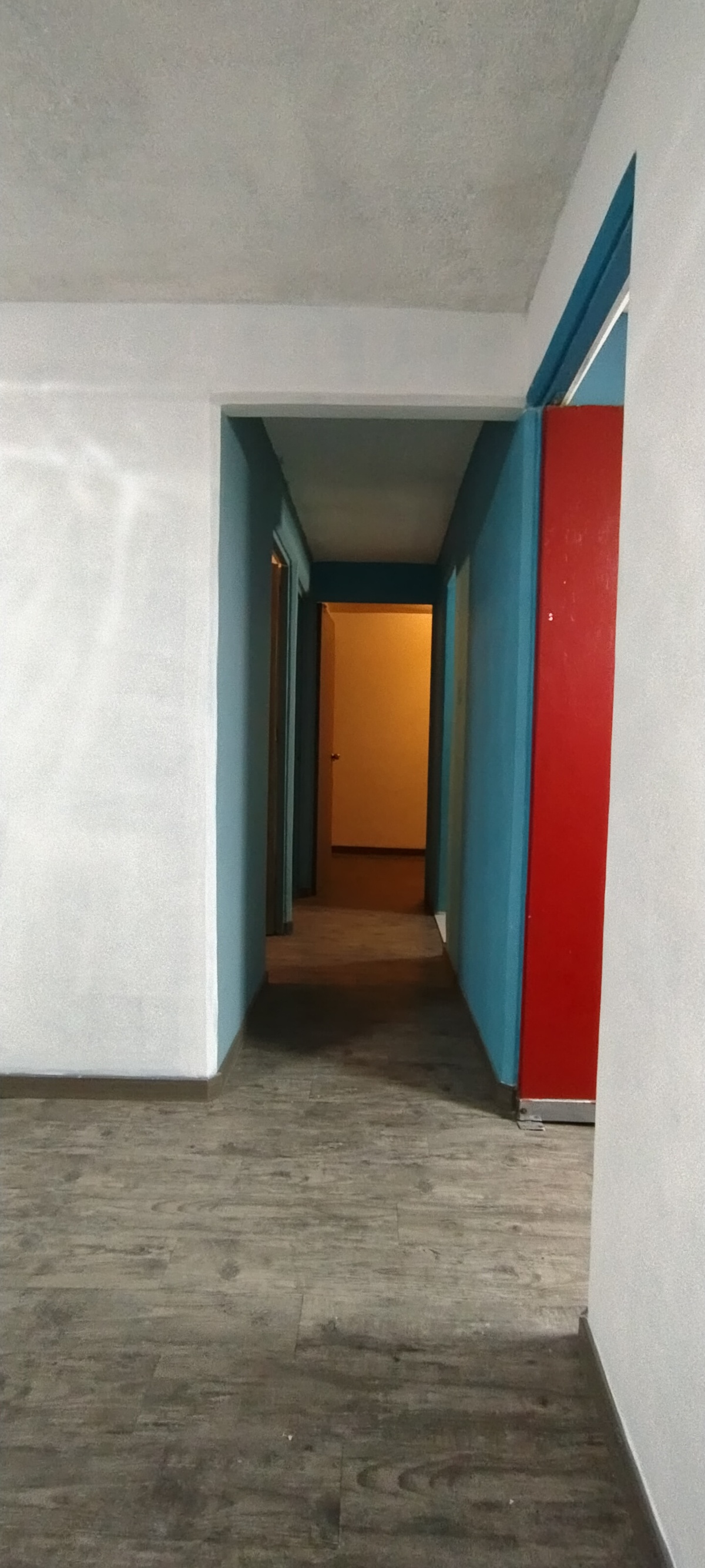 4 de 27: Pasillo a recámaras