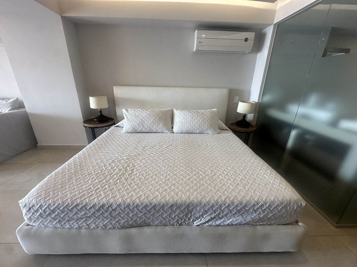 28 of 43: Cama King size colchón memory form