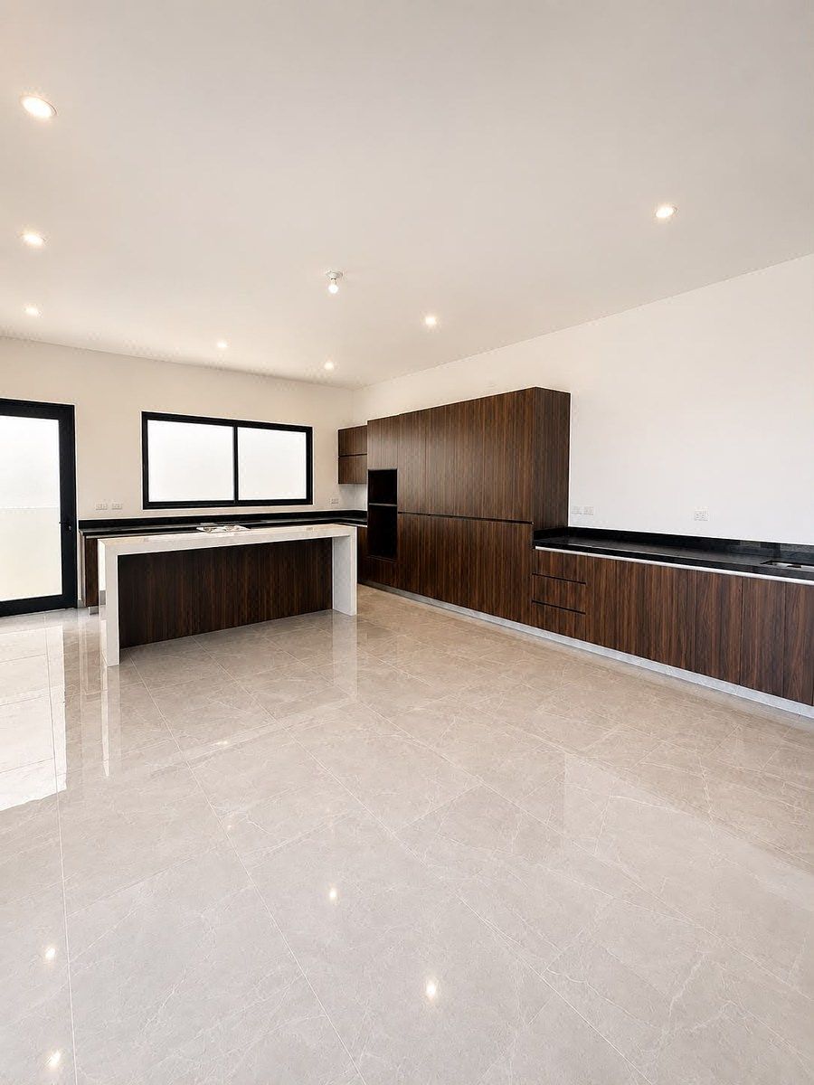 House in Bosques de las Misiones Sector Encino, Santiago, photo 2 of 12