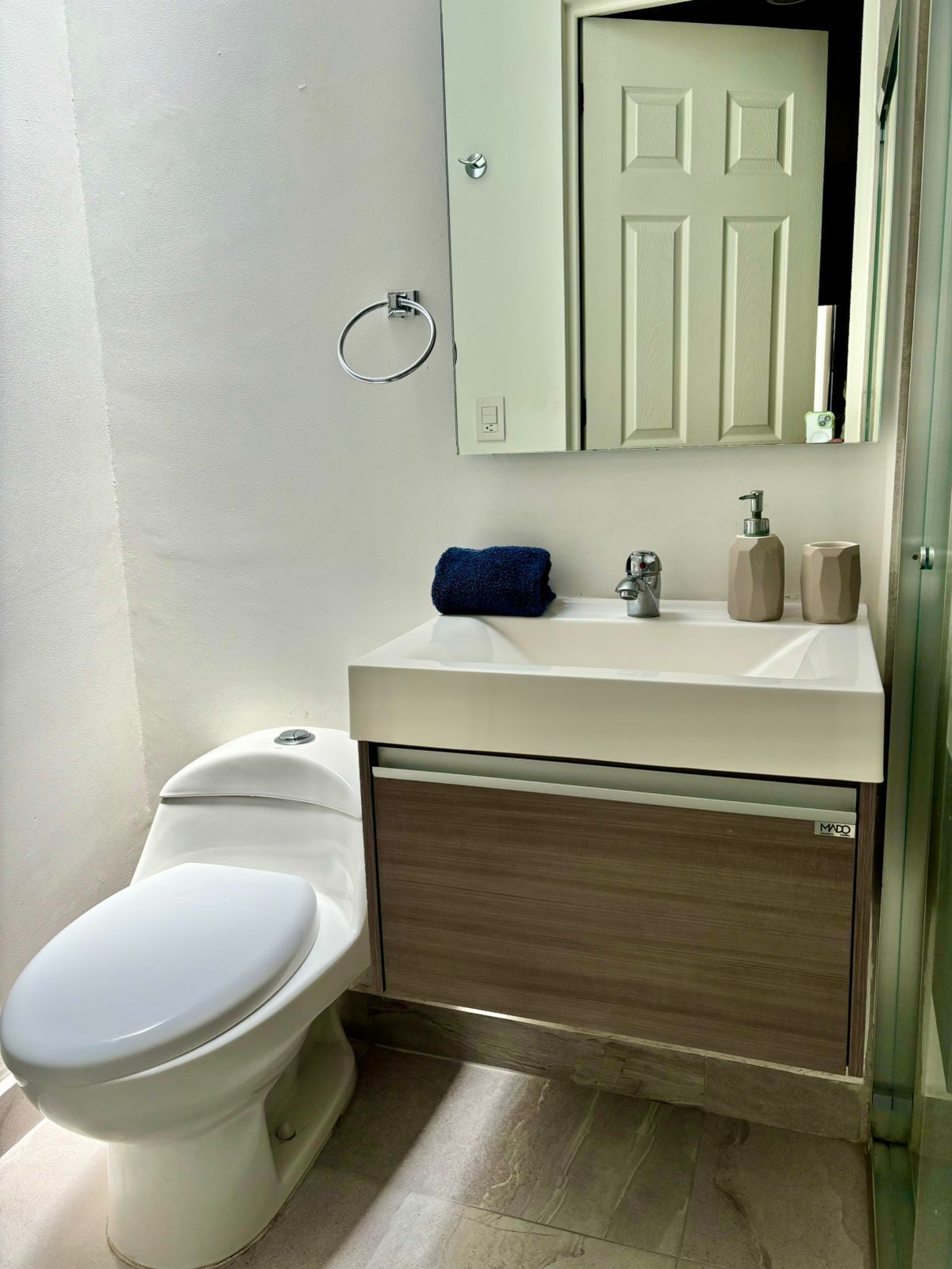 6 de 22: Baño completo Recámara principal