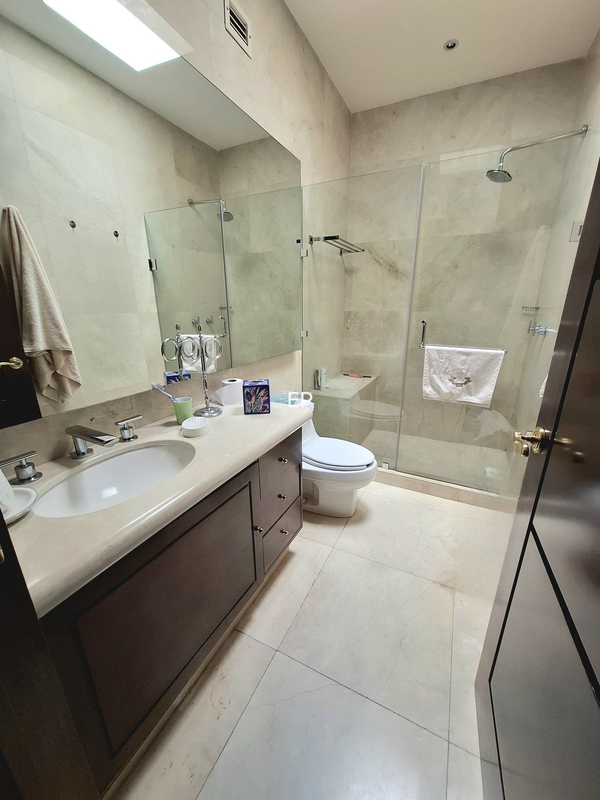 26 de 27: Baño 2a recamara