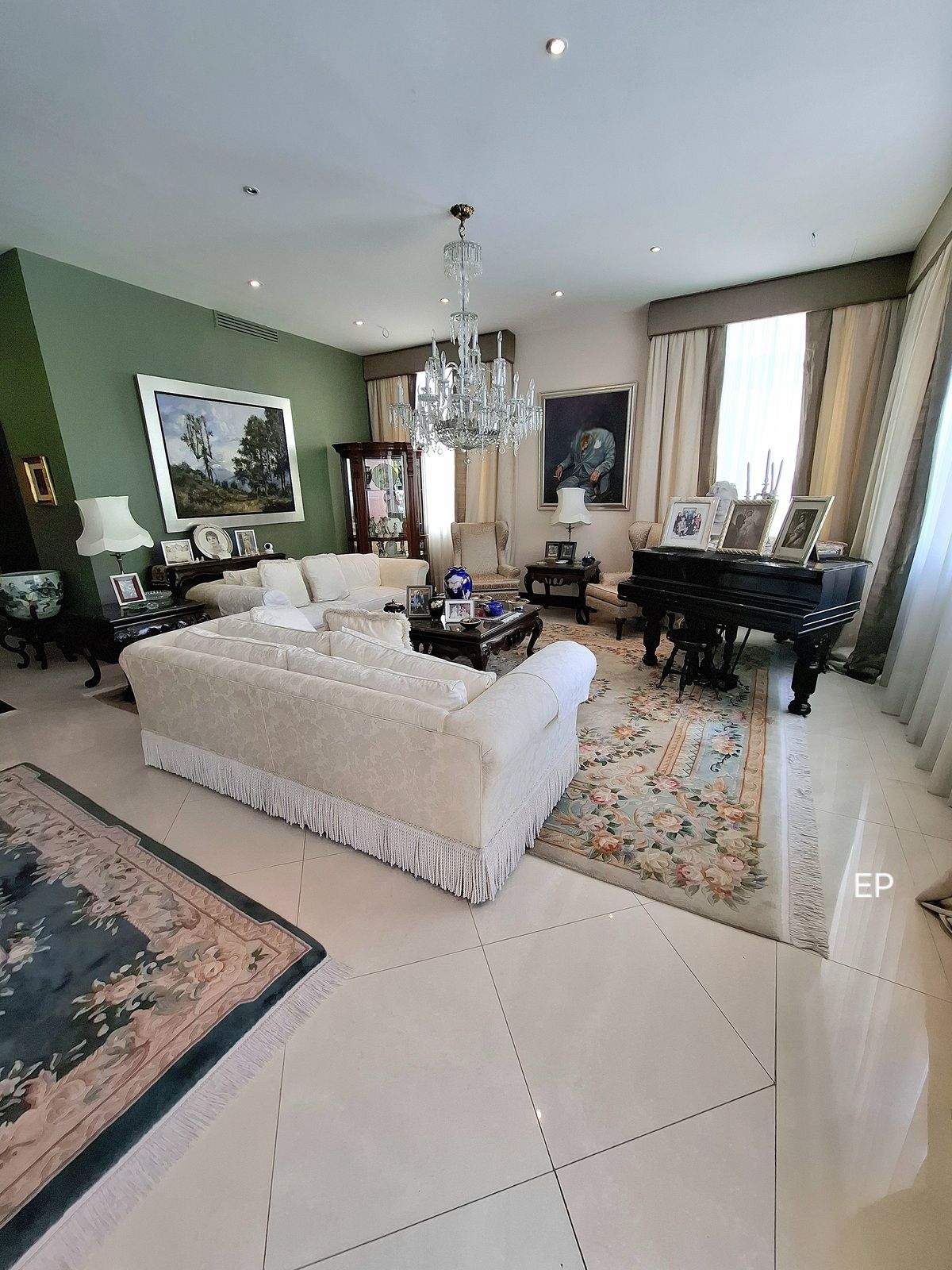 4 de 27: Sala