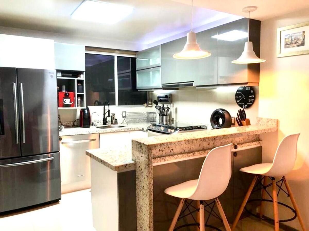 3 de 20: COCINA EQUIPADA