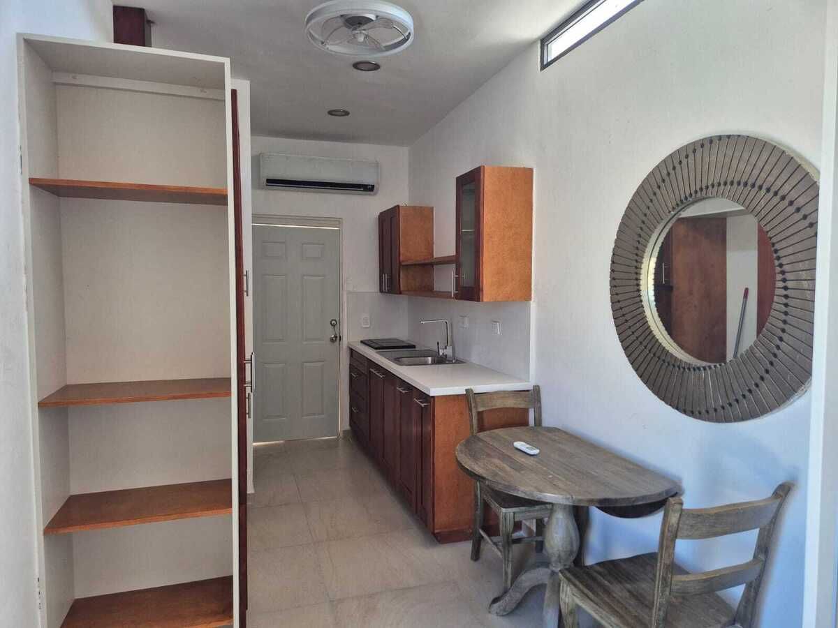 1 de 22: Vista de area de cocina