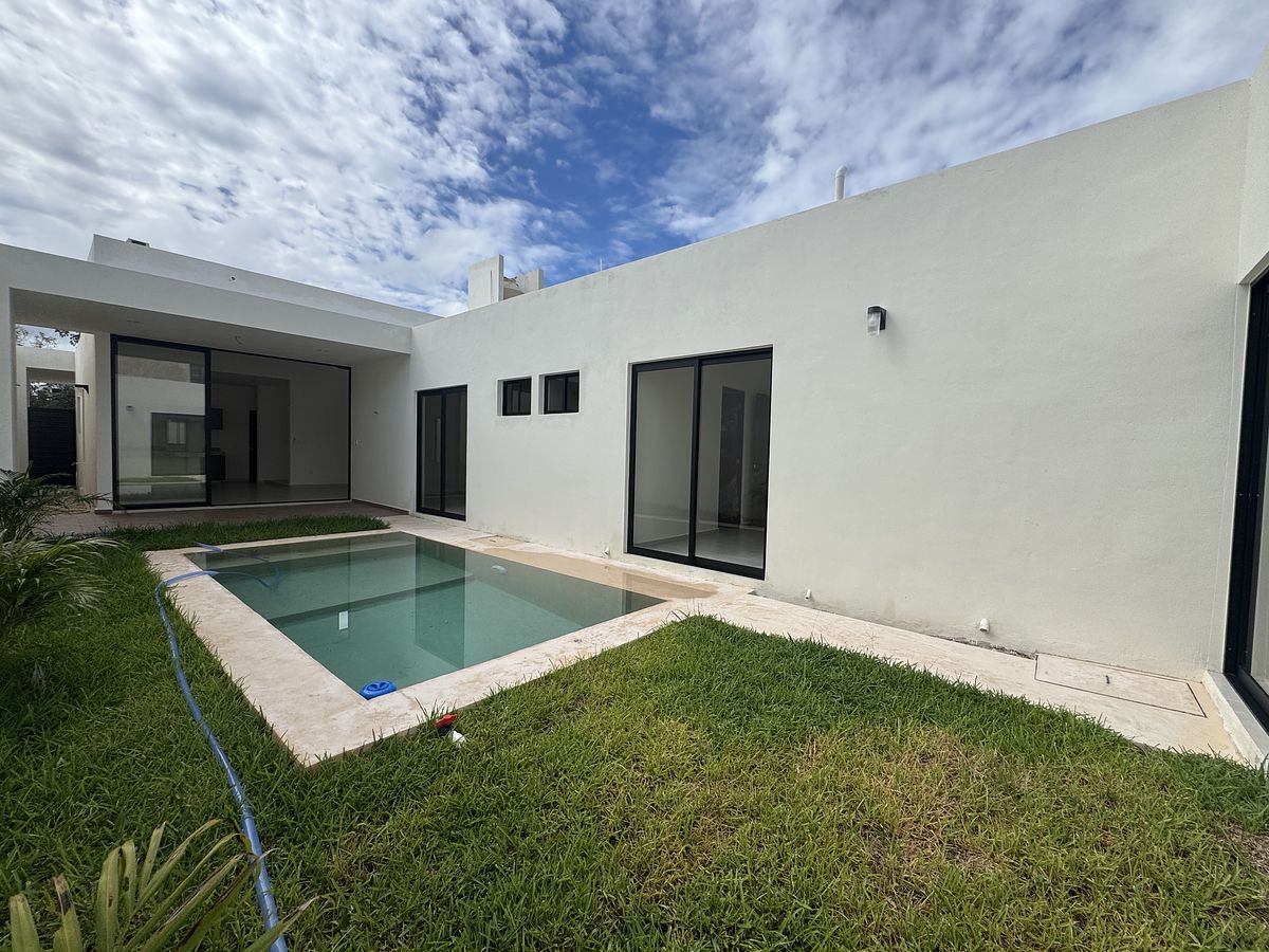 29 de 35: Fachada Posterior