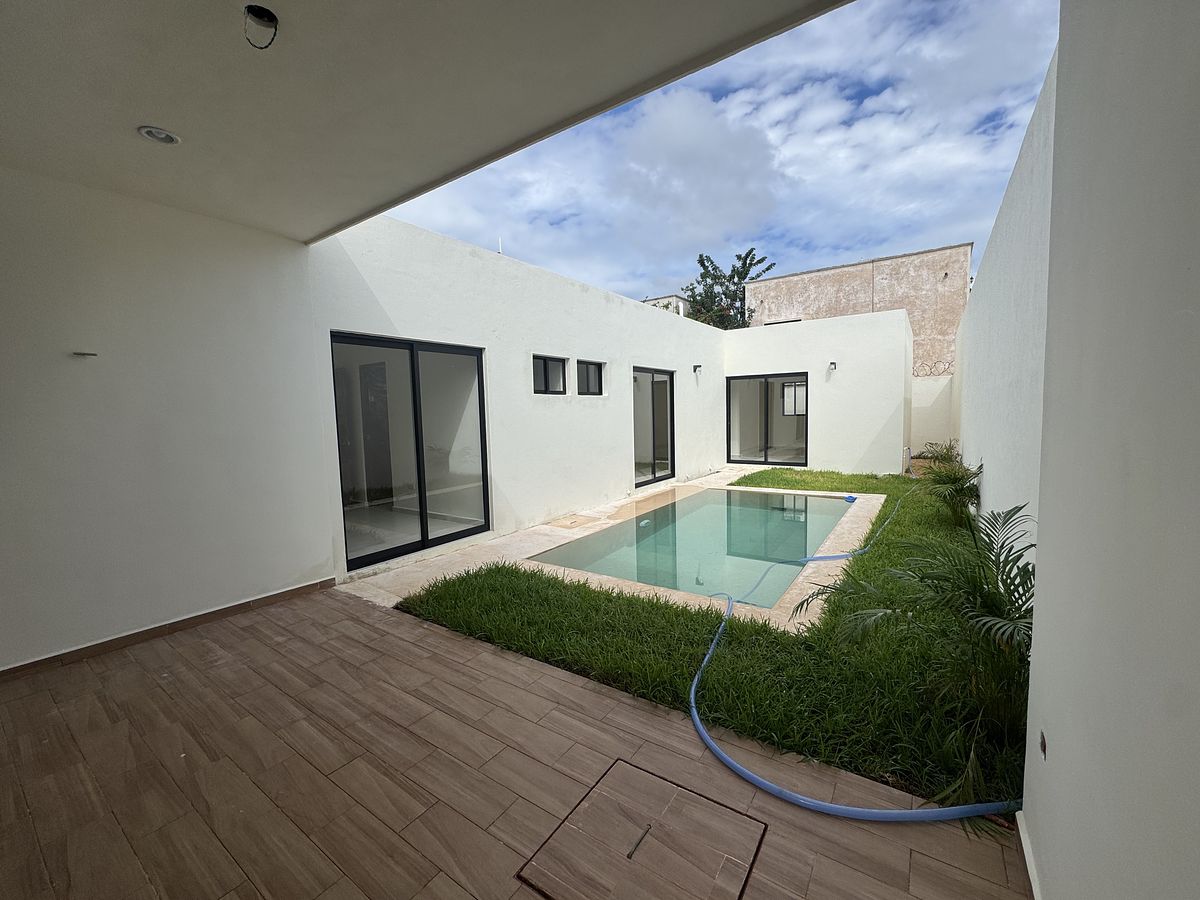 27 de 35: Terraza Tecahada