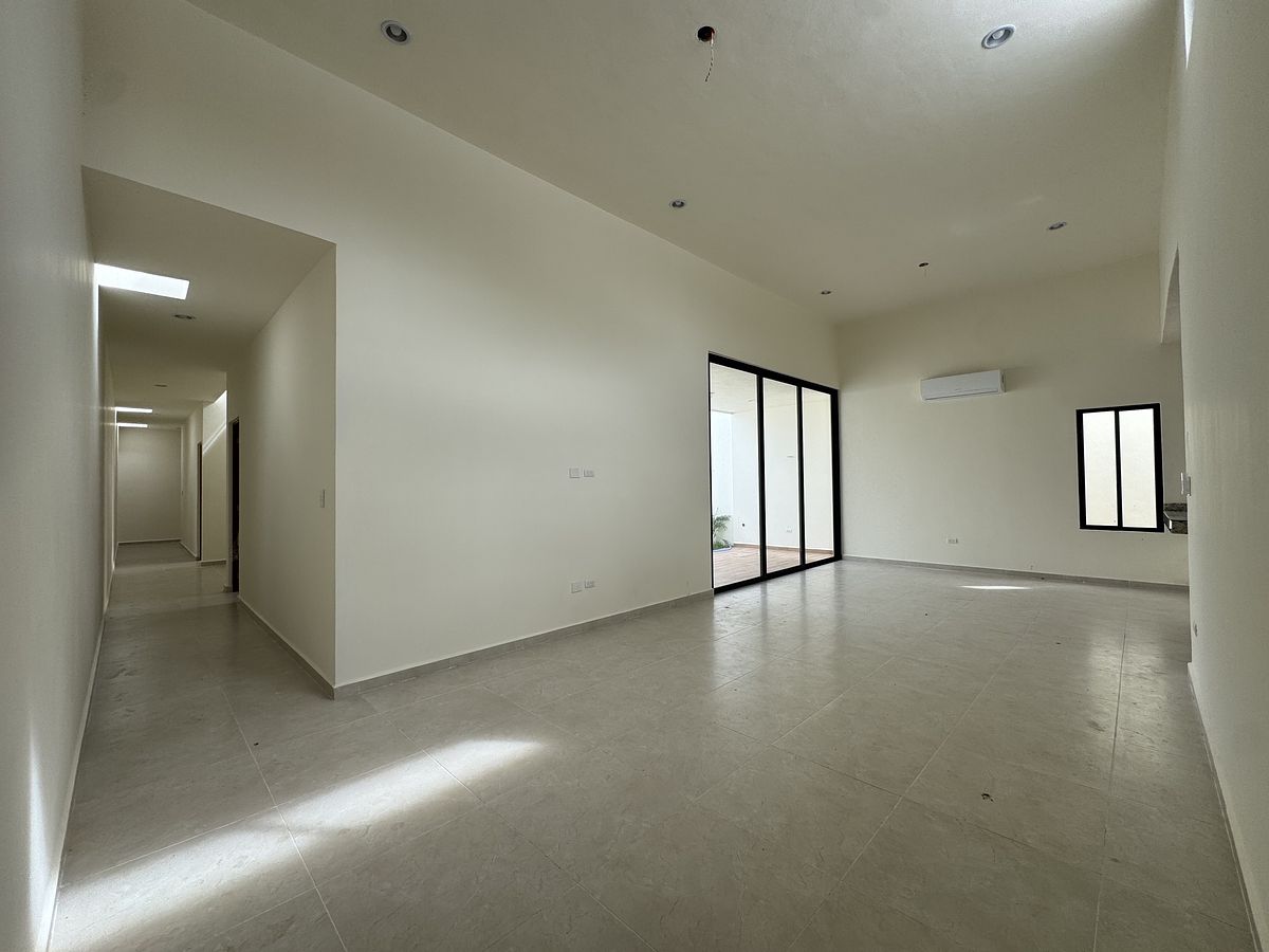 5 de 35: Sala y Comedor