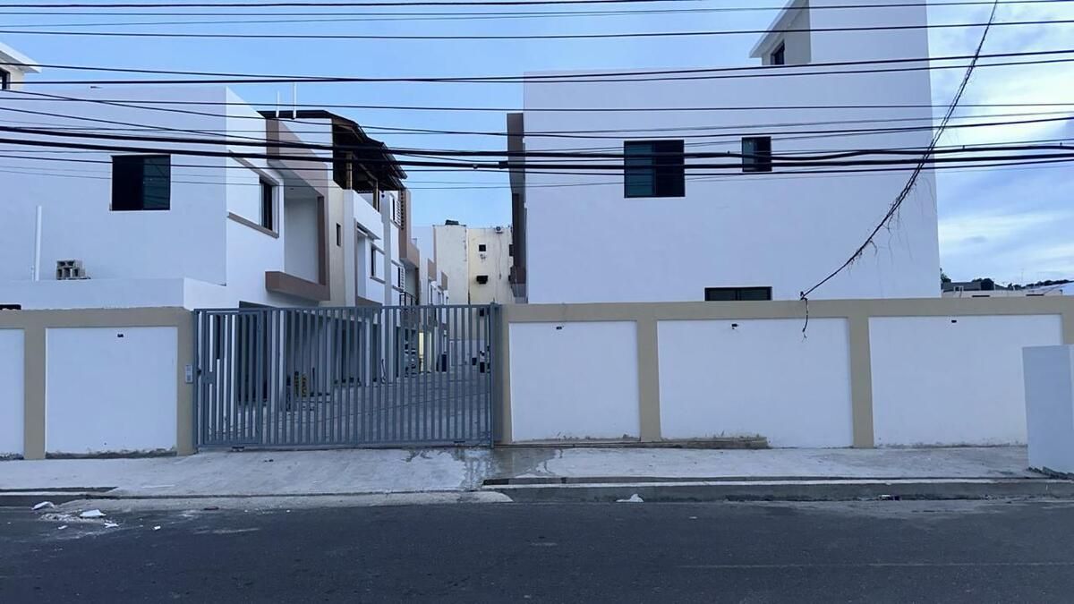 3 de 8
