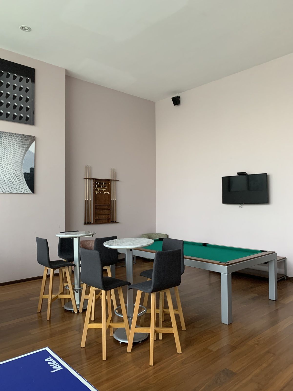 28 of 30: Salón de usos múltiples