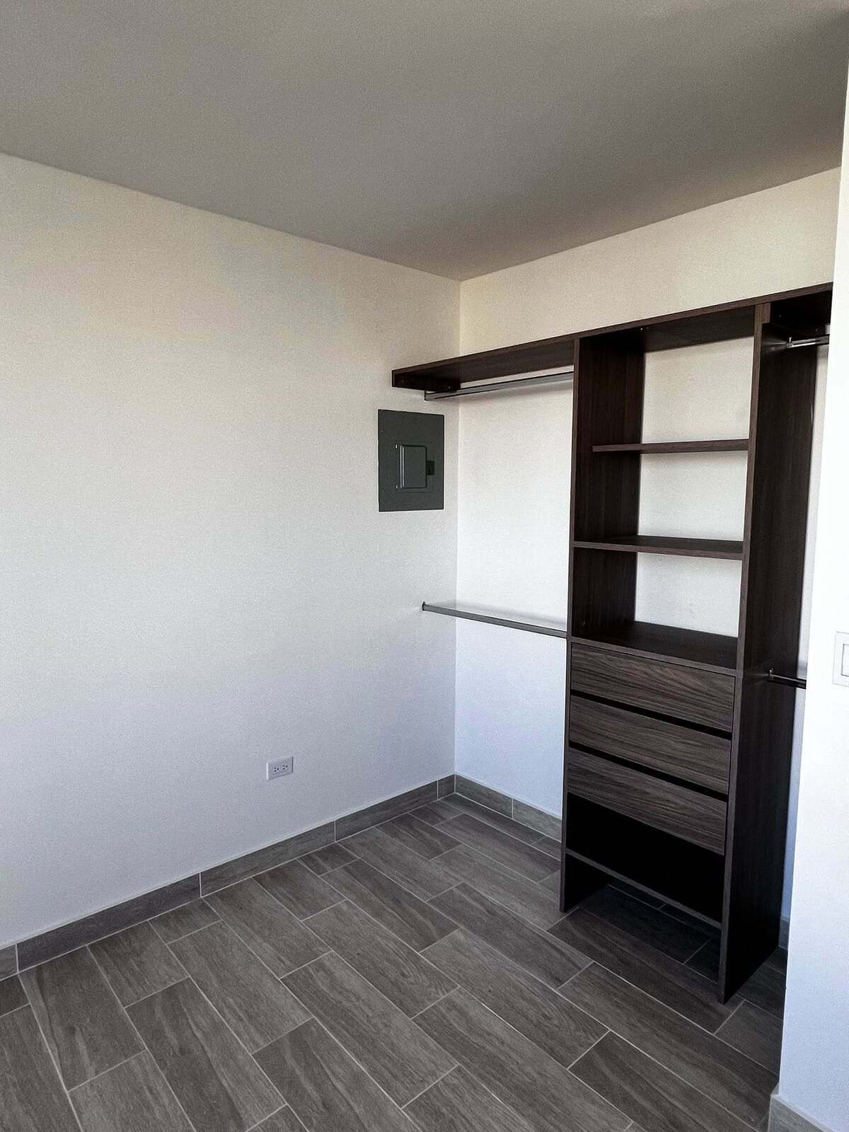 4 of 11: closet de recamara