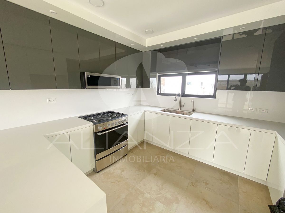 31 de 35: Cocina planta alta