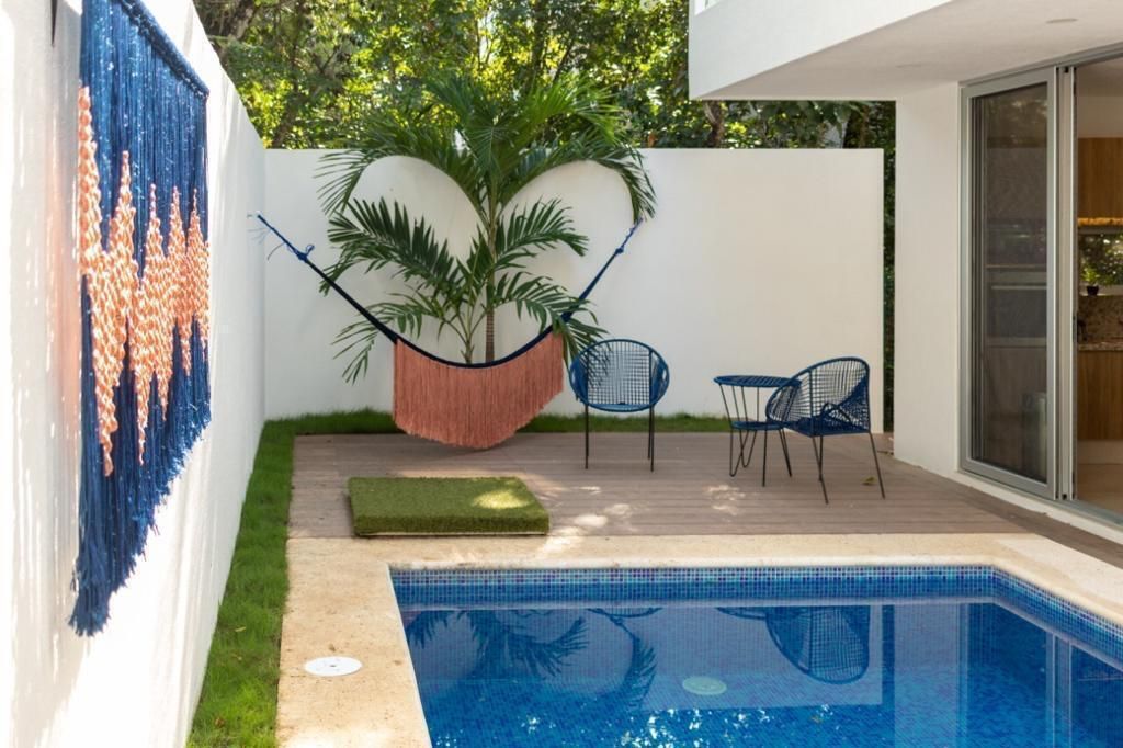 2 de 38: Tropical pool deck, stylish decor