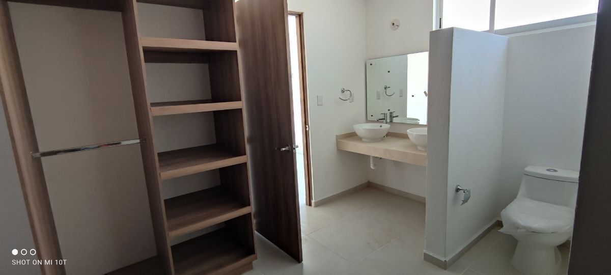 Venta de Casa  con Roof garden en Cañadas del arroyo, Corregidora, Querétaro