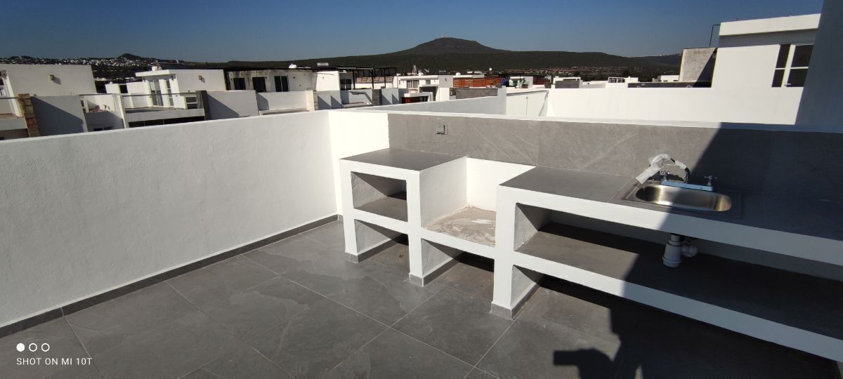 Venta de Casa  con Roof garden en Cañadas del arroyo, Corregidora, Querétaro