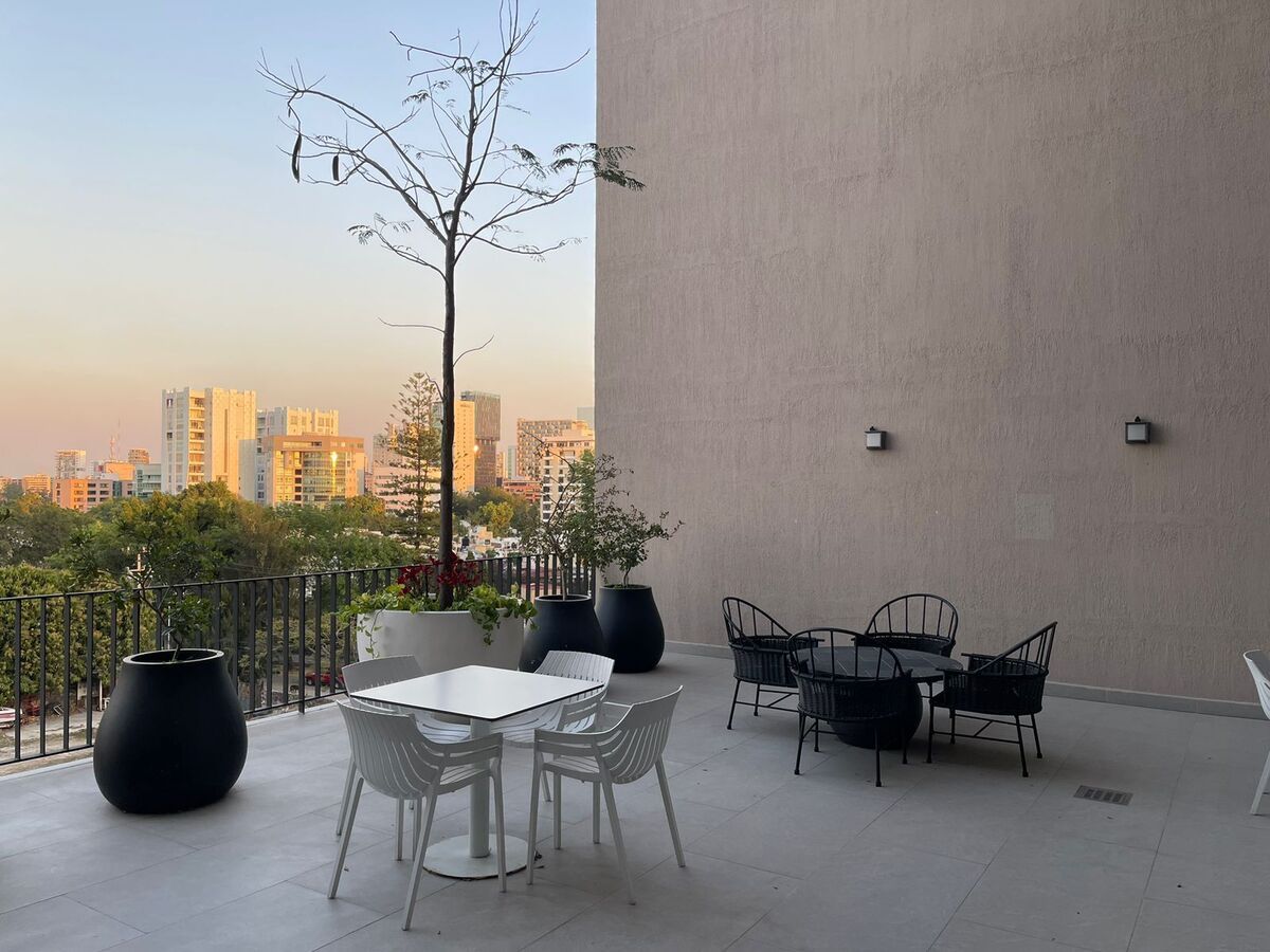 9 of 10: Terraza salón de juegos piso 4