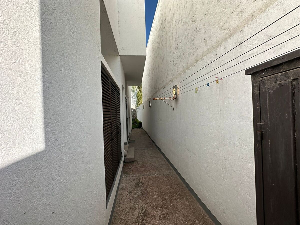 32 de 47