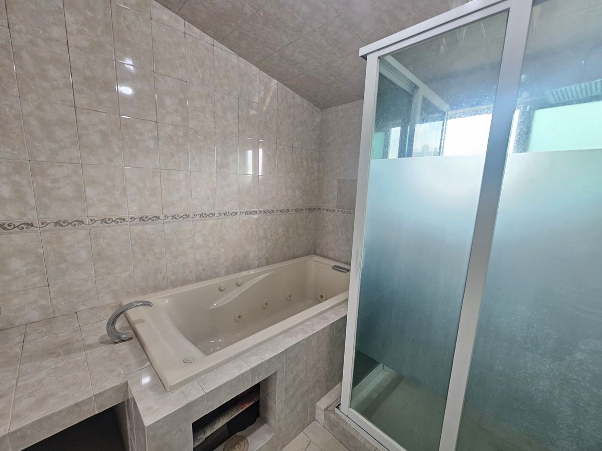 19 of 19: Baño principal