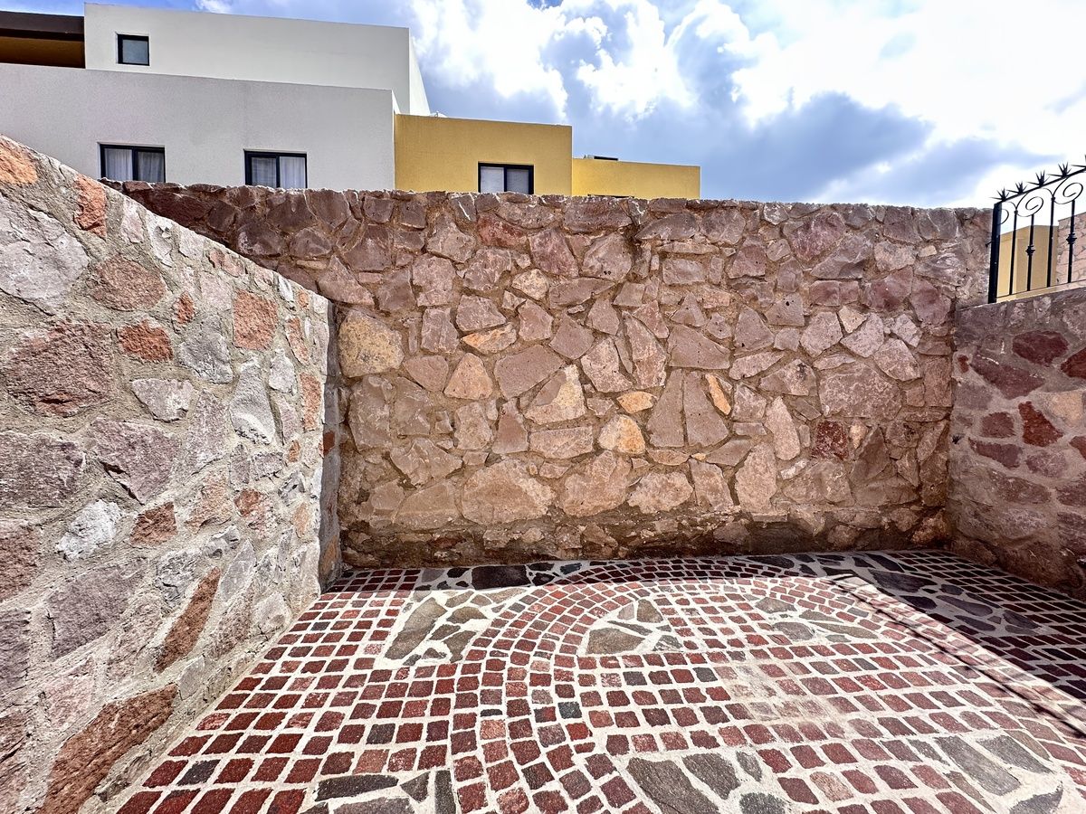 20 de 21: Patio