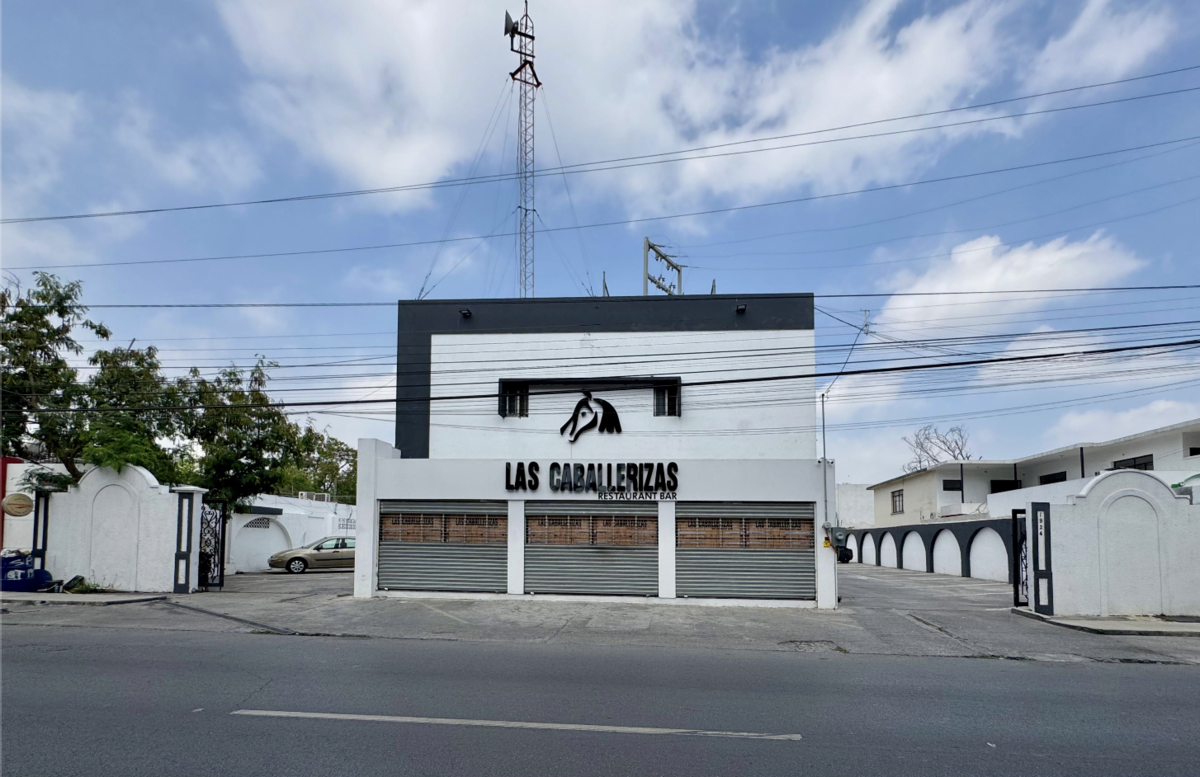 1 de 11: Fachada