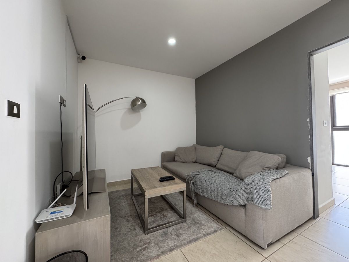 16 de 37: Family room