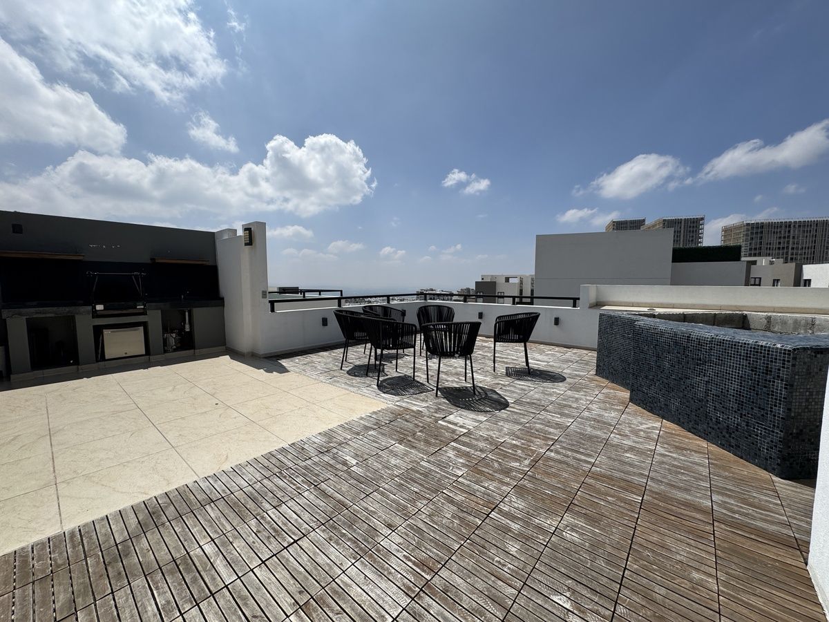 30 de 37: Rooftop, con barra y asador mas preparaciín para jacuzzi