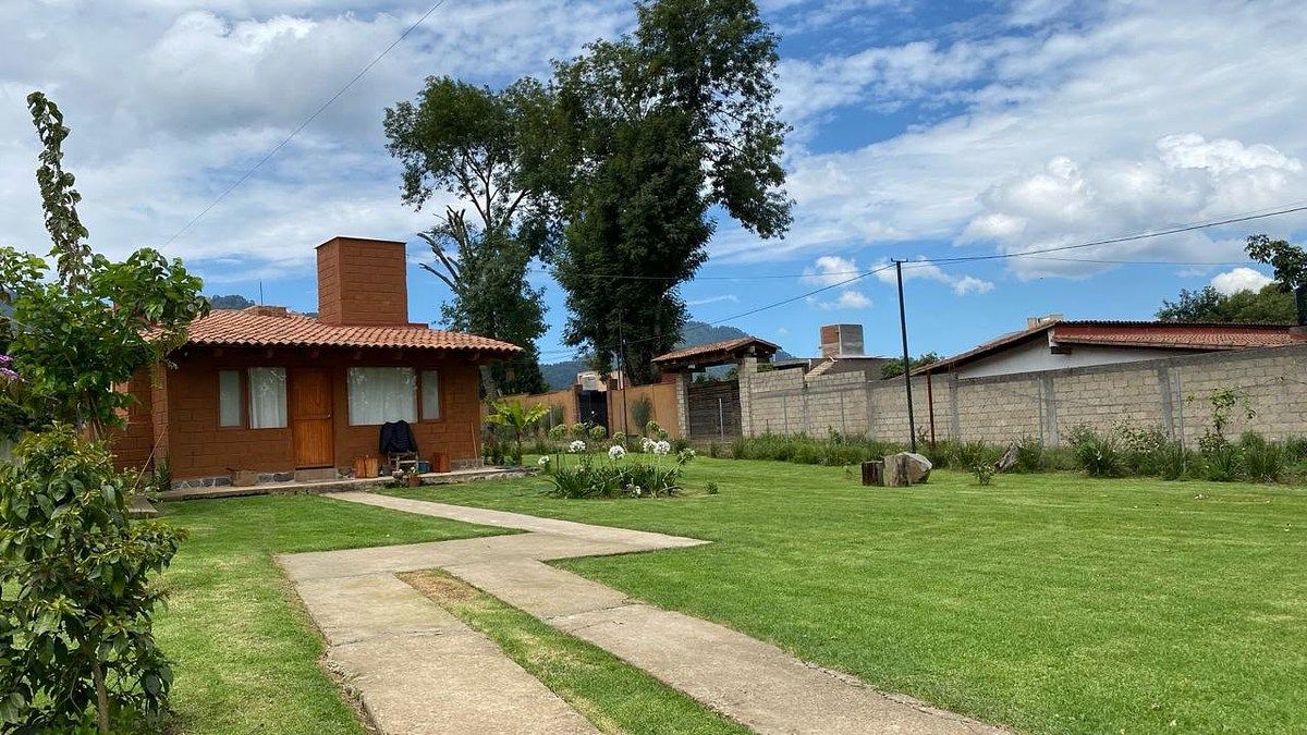 HOUSE FOR RENT VALLE DE BRAVO, photo 1 of 5