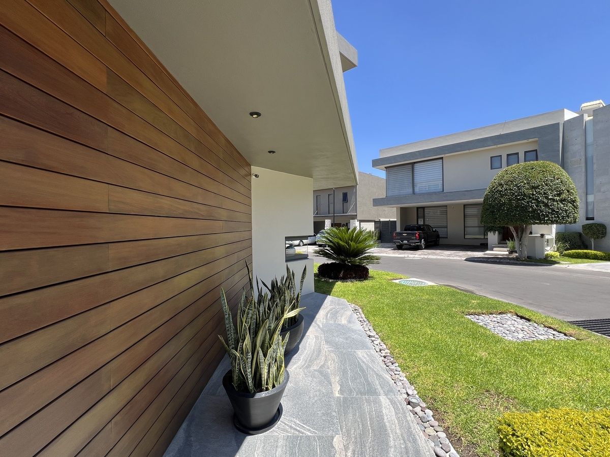 10 de 50: Acceso principal