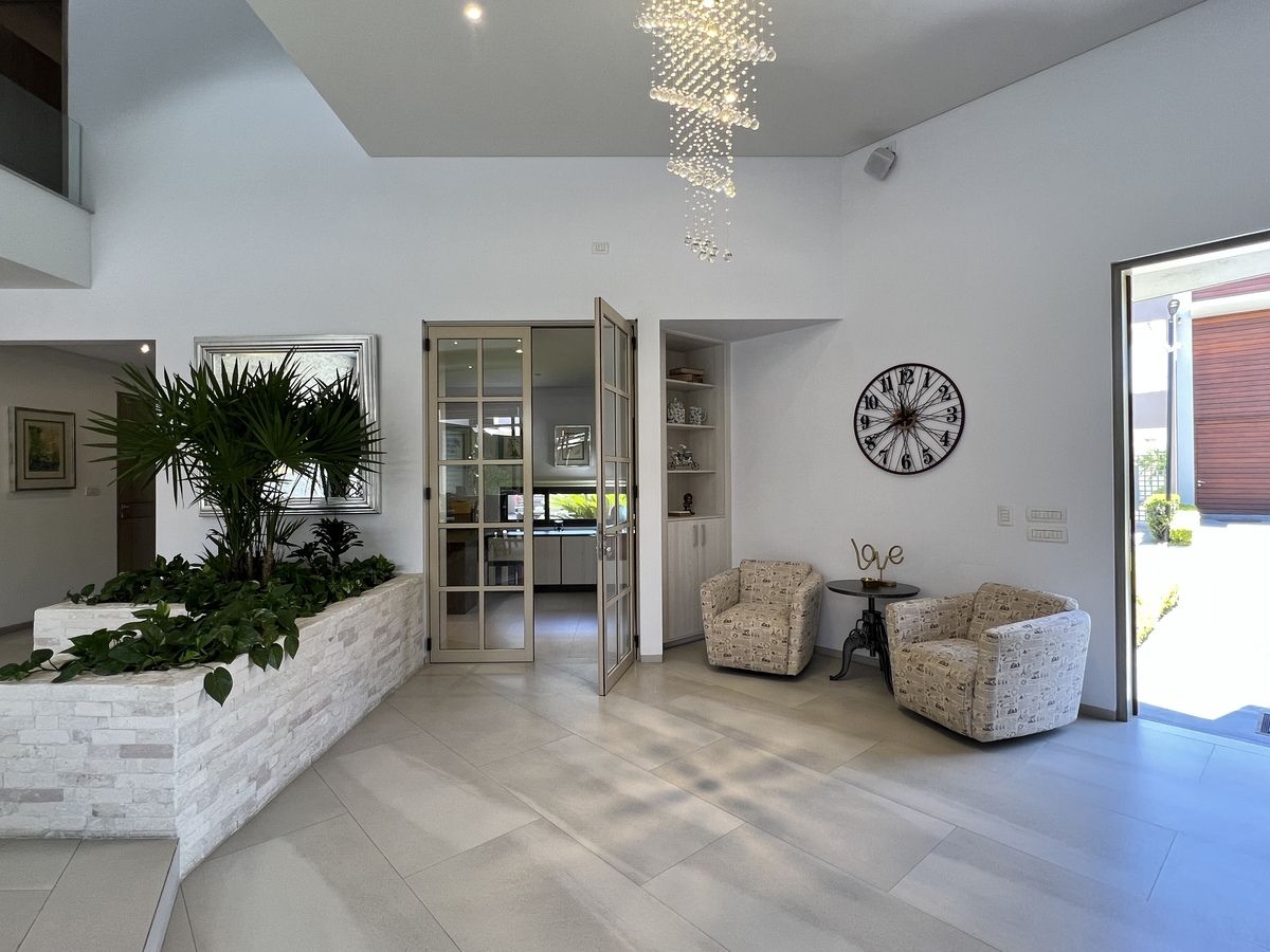 14 de 50: Vestíbulo