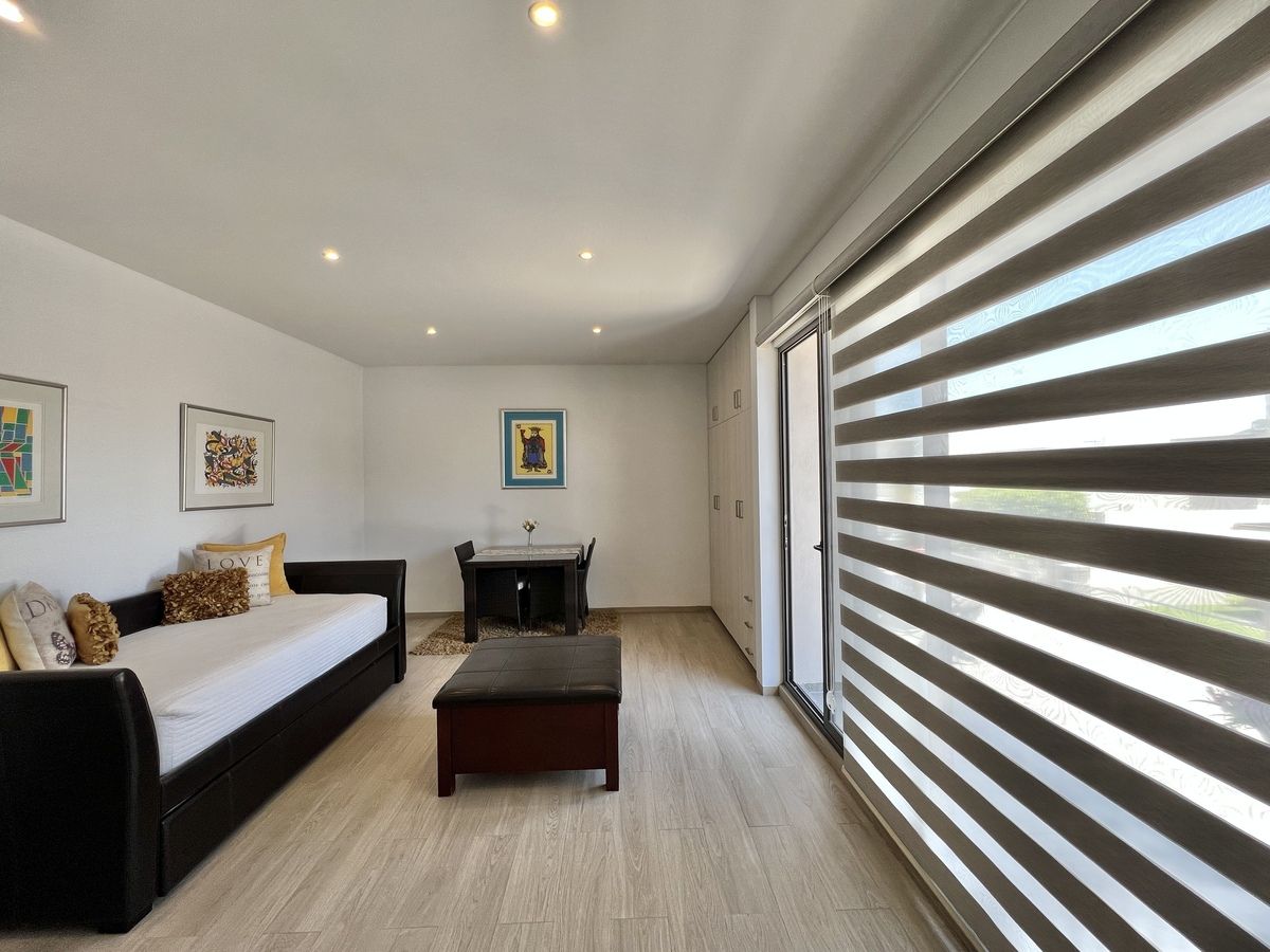 35 de 50: Recámara secundaria 1