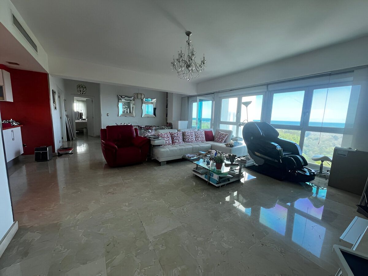 3 de 19: Sala