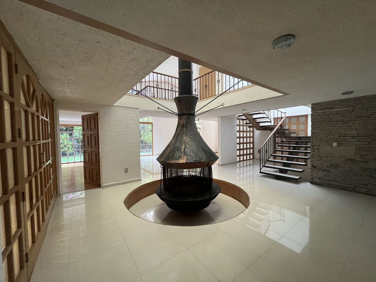 1 de 30: Chimenea en primer piso