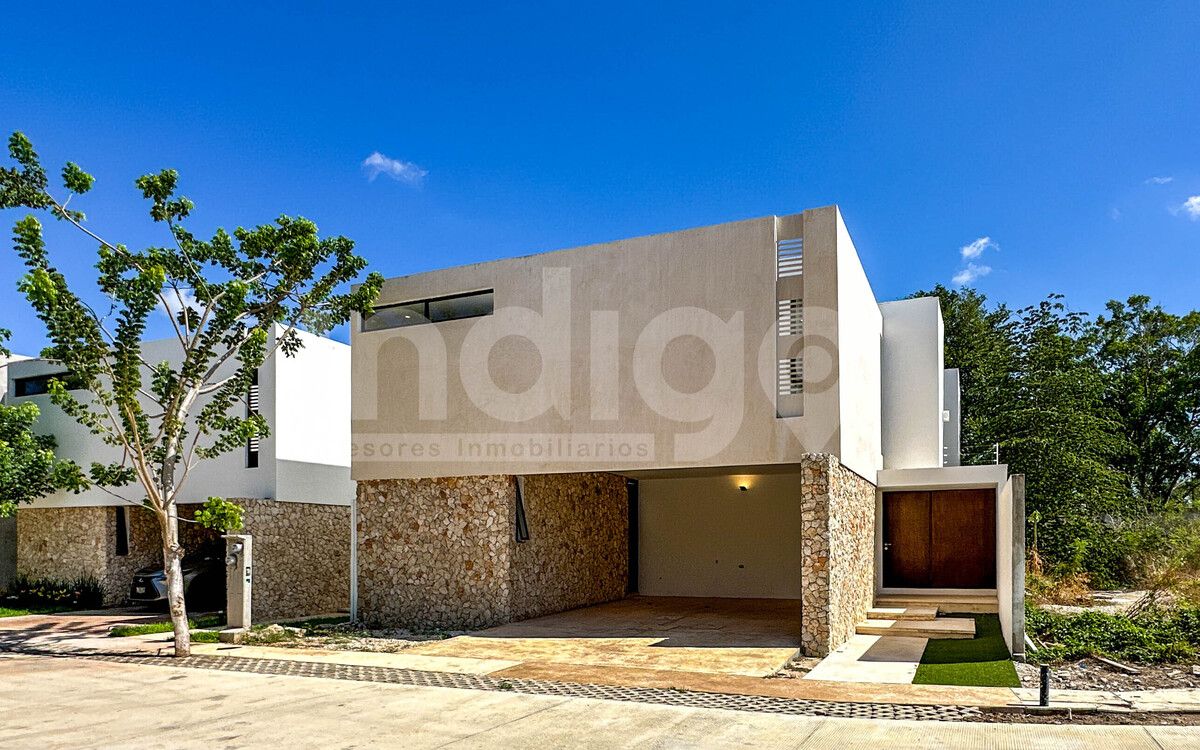2 de 49: Fachada Frontal