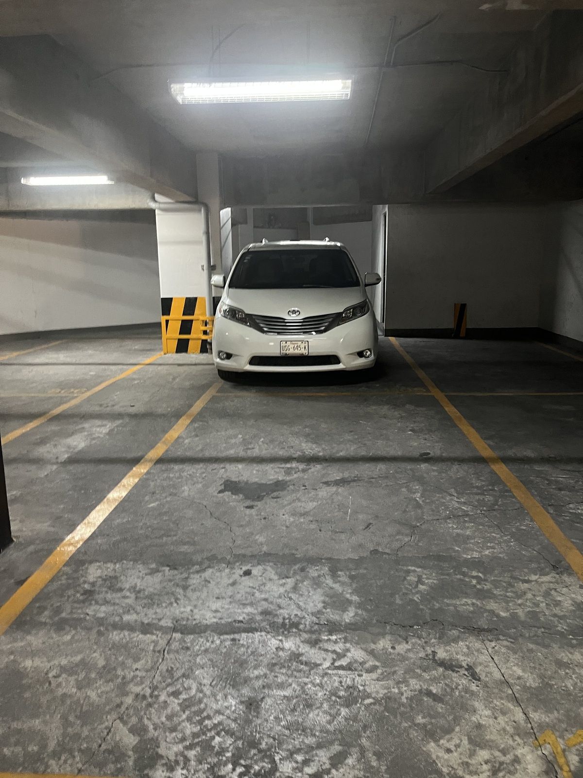 Son 3 lugares de estacionamiento, foto 21 de 34