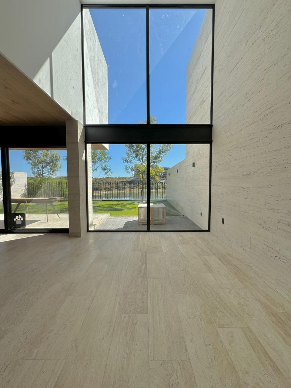 3 de 8: Sala comedor