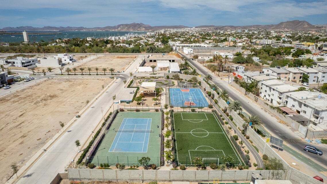 12 of 16