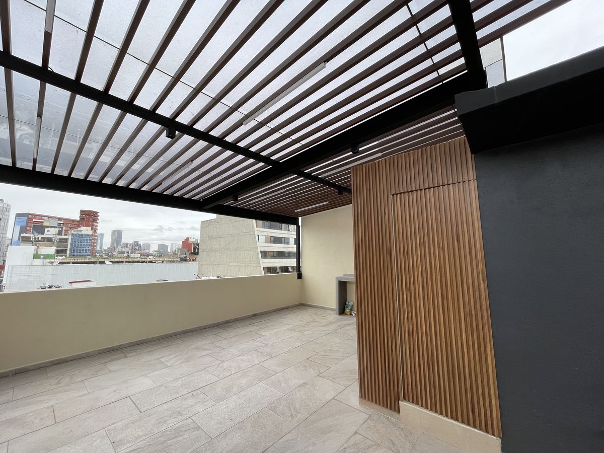 1 of 18: ROOF GARDEN