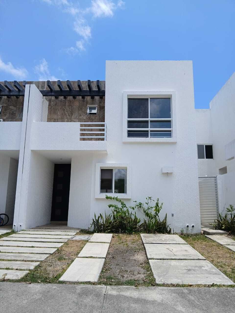 1 de 21: Fachada
