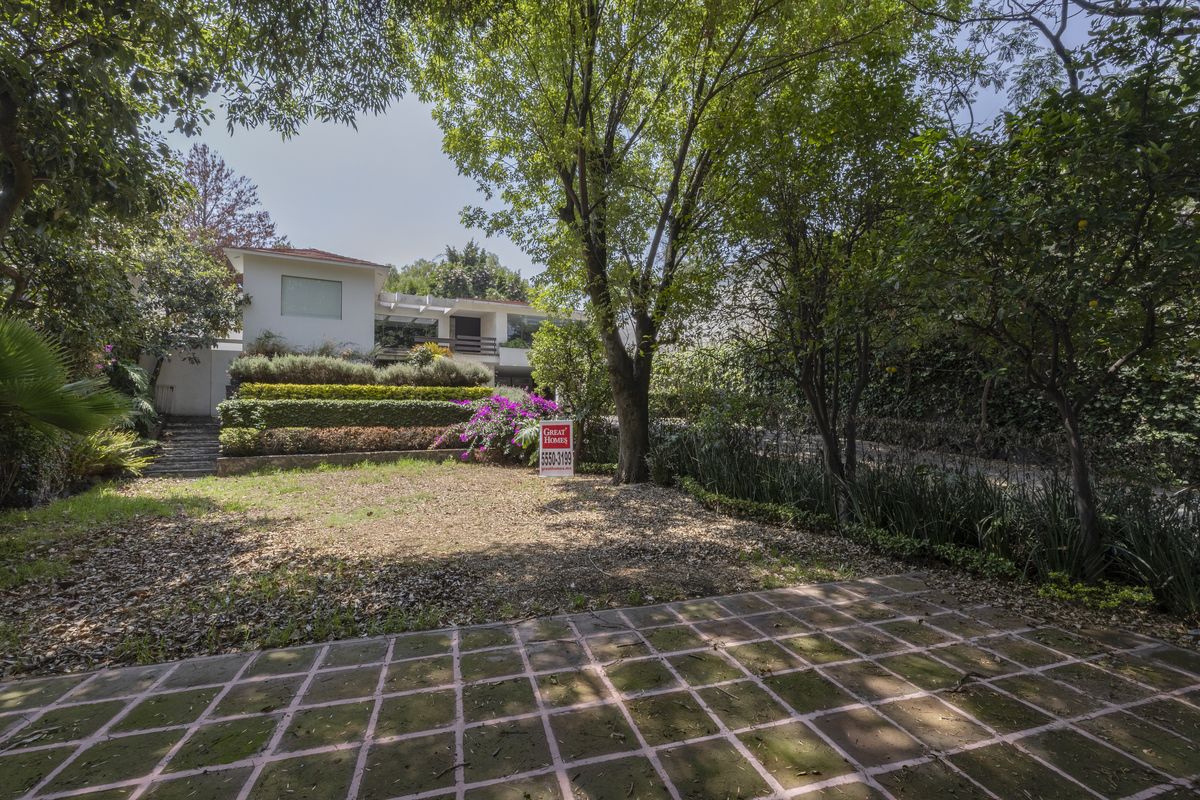 4 de 27: Terraza que se integra al jardín