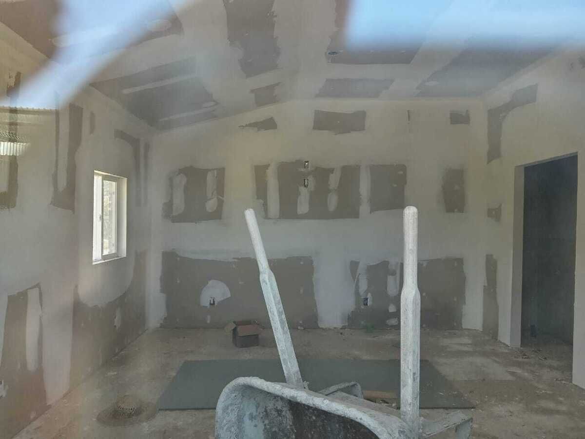 3 de 12: Construcción con divino de tabla roca
