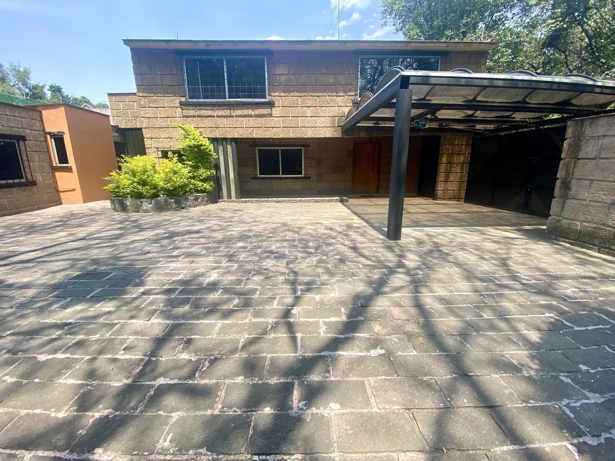 1 de 32: Patio/fachada interior