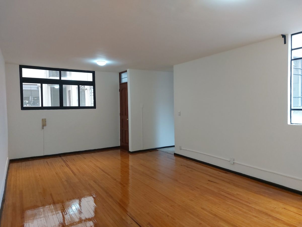 2 de 14: Sala