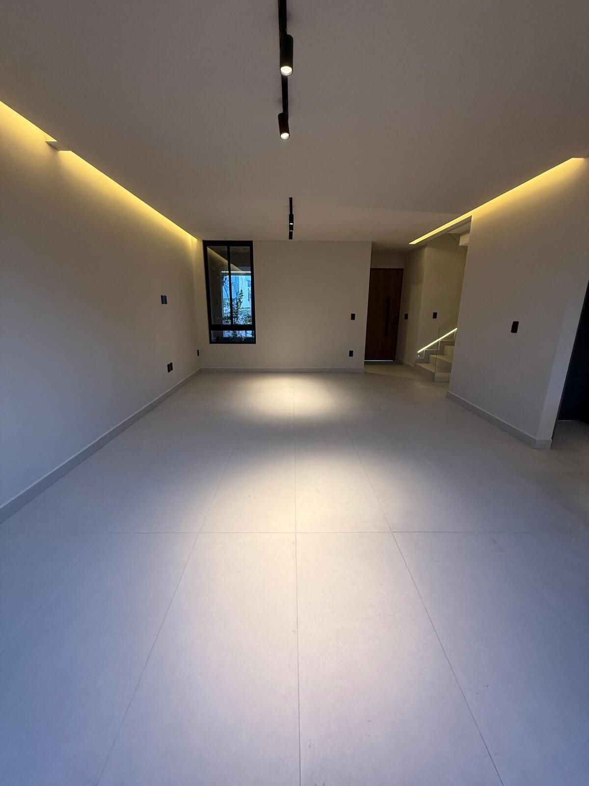 7 of 31: SALA COMEDOR