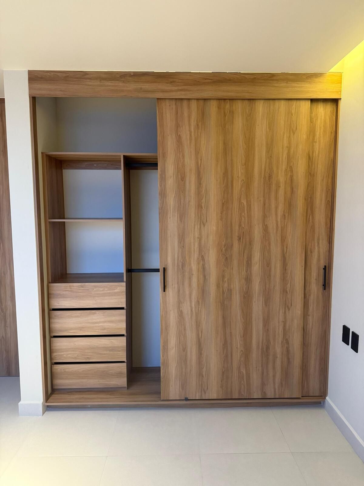 13 of 31: CLOSET EN RECAMARAS