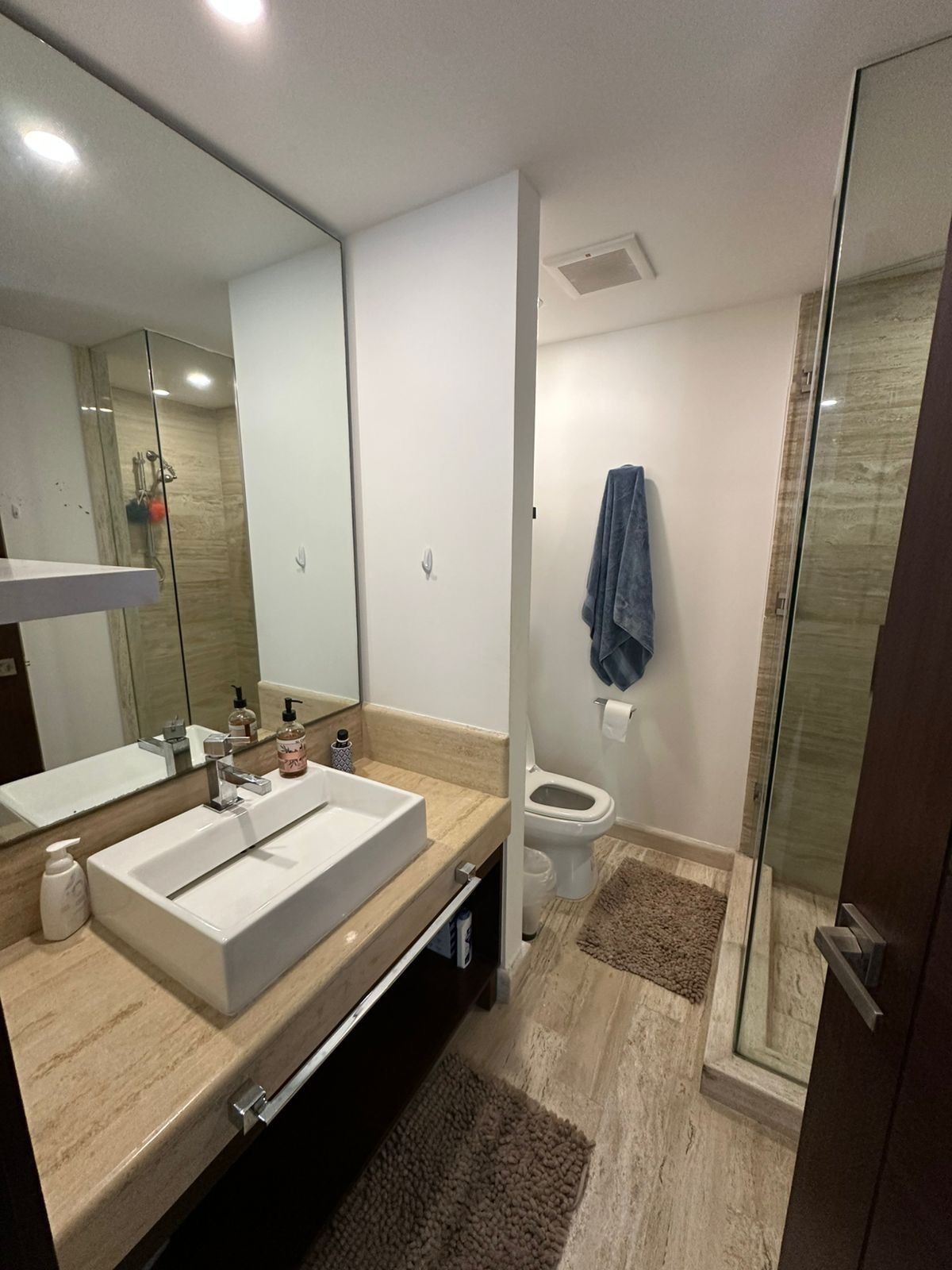 4 de 19: Baño 2